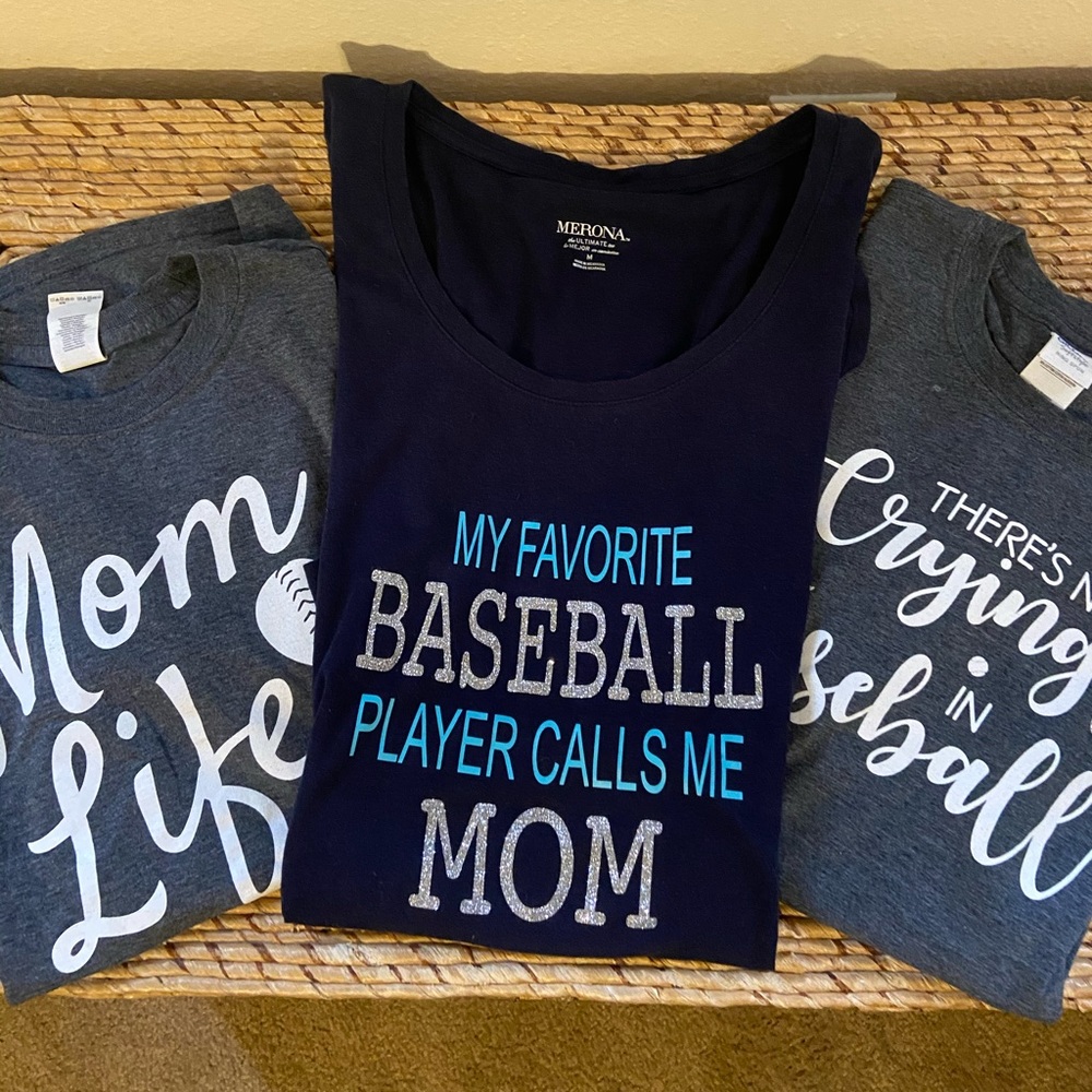 Bundle of 3 Mom Baseball T-shirts ❤️⚾️❤️